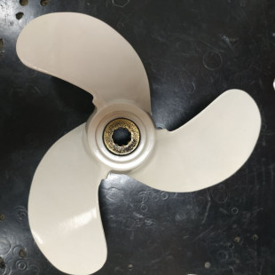 Винт гребной 3-7 3/8*5 3/8 F2.6-03010000-5