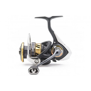 Катушка безинерционная Daiwa 17 Legalis LT 4000D-C