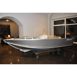 Катер алюминиевый UMS 410 C