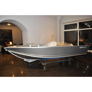 Катер алюминиевый UMS 410 C